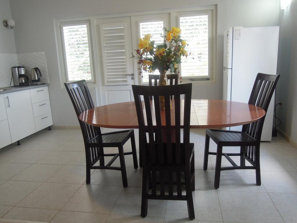 Cattleya Apartments Curacao Willemstad Ruang foto